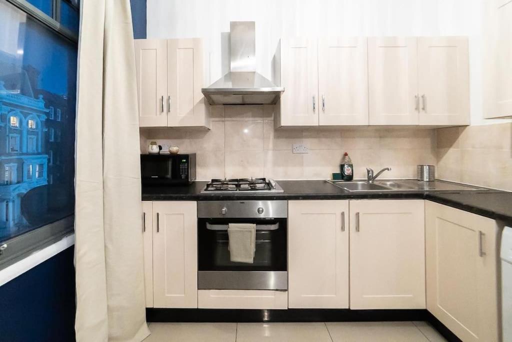 2 Bedroom Apartment London Londres Exterior foto